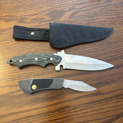 LOT 93: Frost Cutlery Pocket Knife & Franklin Mint Colt 1877 Double Action "Lightning"