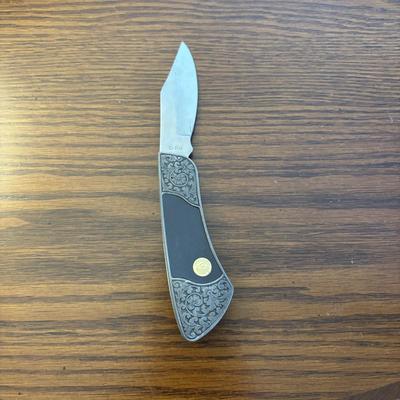 LOT 93: Frost Cutlery Pocket Knife & Franklin Mint Colt 1877 Double Action "Lightning"