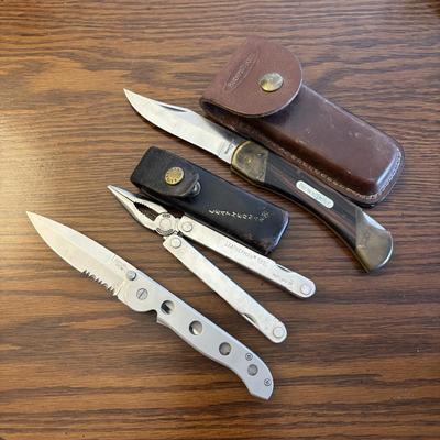 LOT 94: Pocket Knives: Brown Stone 715, Leatherman Tool, Combo Edge