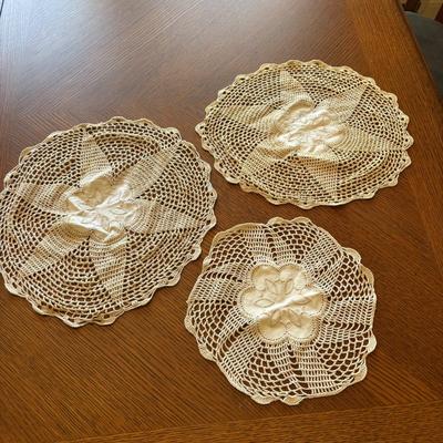 LOT 96: Unique Standing Mirror, Vintage Doilies, Hurricane/Oil Lamps, Crystal Vase & Floral Trinket Dish