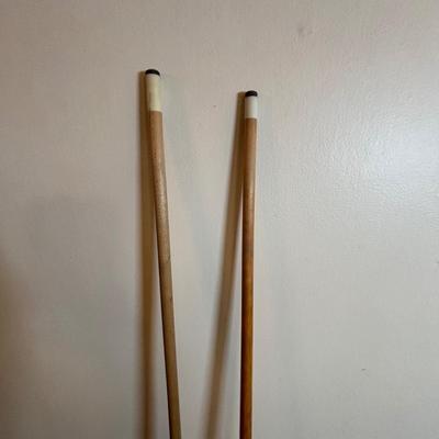 LOT 105: Pool Sticks & Case: Meucci & Unbranded