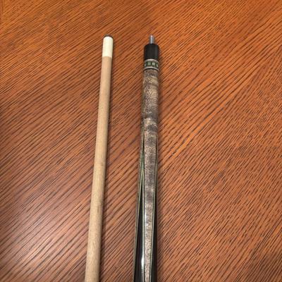 LOT 105: Pool Sticks & Case: Meucci & Unbranded