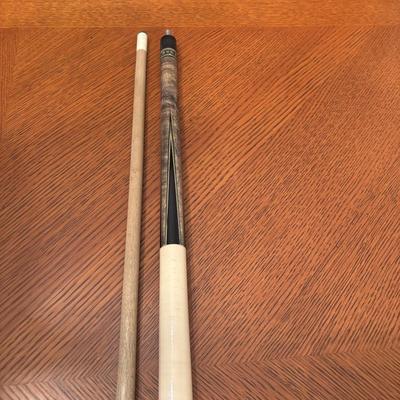 LOT 105: Pool Sticks & Case: Meucci & Unbranded