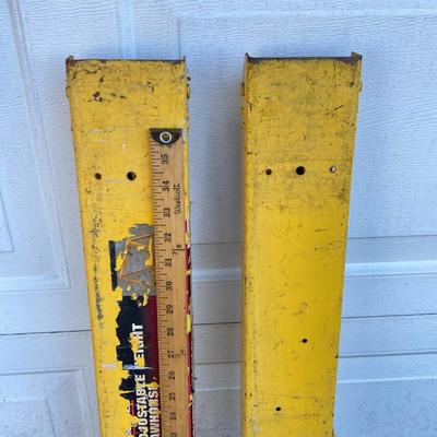 LOT 116: Pair of Task Force Adjustable Height Metal Sawhorses and Rolling Hand Truck / Dolly