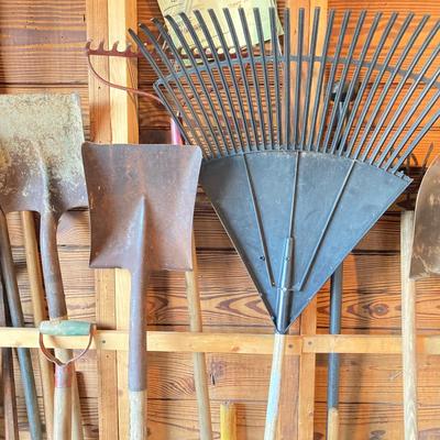 LOT 122: Large Collection of Outdoor / Construction Tools - Shovels, Rakes, Sledge Hammers, Pry Bars and More