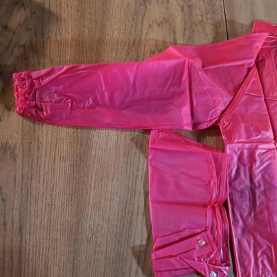 LOT 138: Vintage Sports Memorabilia