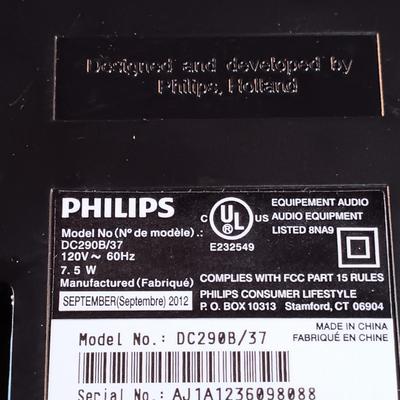 LOT 139: HP 7" Digital Picture Frame, Philips DC290B Audio Player & Optimus TM-155 Stereo Tuner