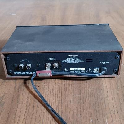 LOT 139: HP 7" Digital Picture Frame, Philips DC290B Audio Player & Optimus TM-155 Stereo Tuner