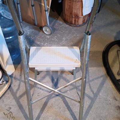 LOT 143: Kenmore Heavy Duty Wet Dry Vac, ShopVac 1 Gallon Wet Dry Vac, Honeywell Fan & Folding Step Ladder