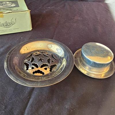 William Adams Silver Plate Butter Curler in Box Plus More Serving Items (DR-JS)