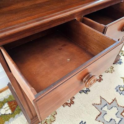 Early American Style Hutch & Credenza (DR-JS)