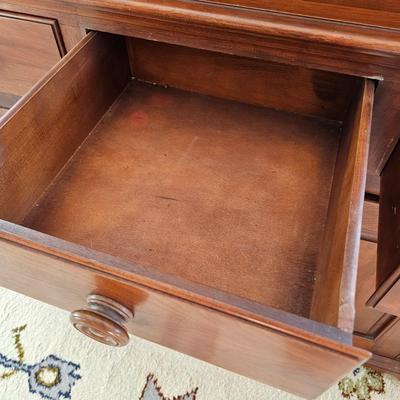 Early American Style Hutch & Credenza (DR-JS)