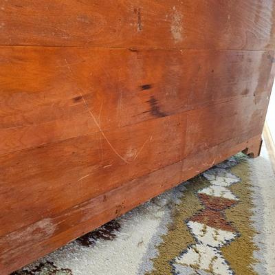 Early American Style Hutch & Credenza (DR-JS)