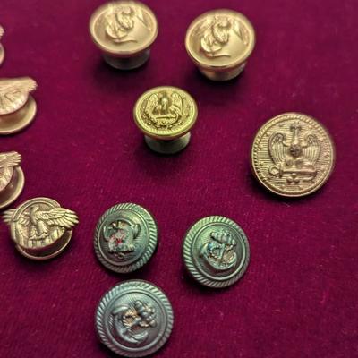 Vintage Navy Button Hole Lapel Pin Flying Eagle #11