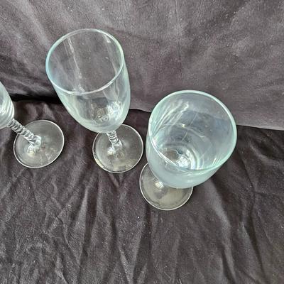 Twisted Stem Champagne Flutes & Gold Topped Liqueur Glasses (K-JS)