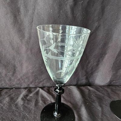 Six Black Stemmed Wineglasses (K-JS)