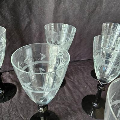 Six Black Stemmed Wineglasses (K-JS)