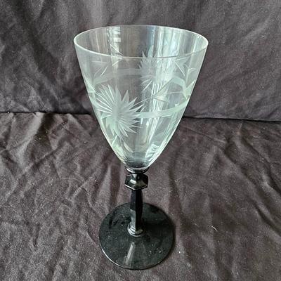 Six Black Stemmed Wineglasses (K-JS)
