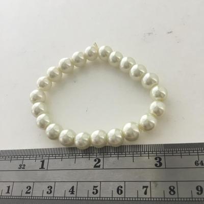 Faux pearl stretchy fashion bracelet
