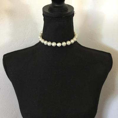 Chunky faux, pearl vintage bead choker