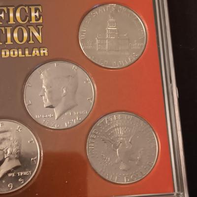 KENNEDY HALF DOLLARS AND WASHINGTON QUARTERS OVAL OFFICE COLLECTION