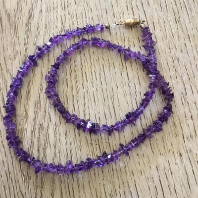 Beautiful genuine amethyst chip stone necklace