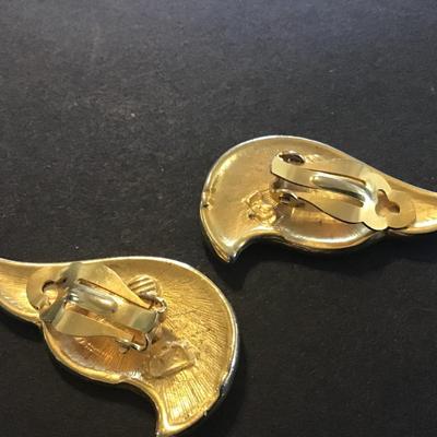Leaf Clip on Earrings