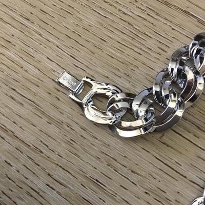 Vintage Monet double link chain bracelet excellent condition