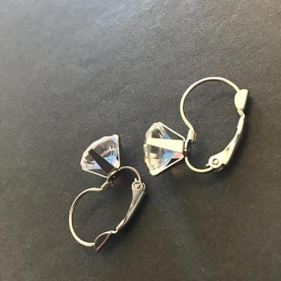 Pretty vintage iridescent crystal clip on earrings