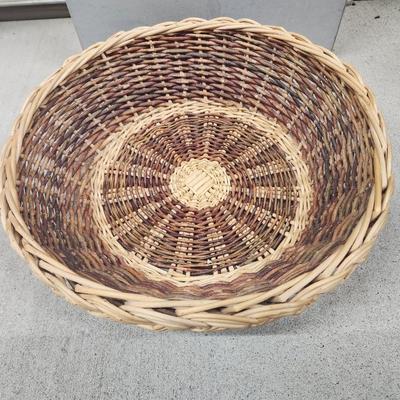 Woven basket