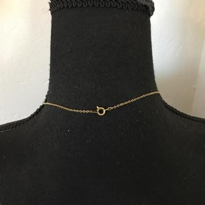 Beautiful, vintage, crystal heart pendant in gold tone chain necklace