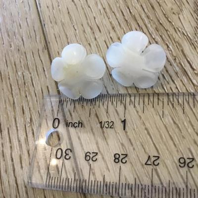 Super cute mother of pearl carved flower, stud earrings