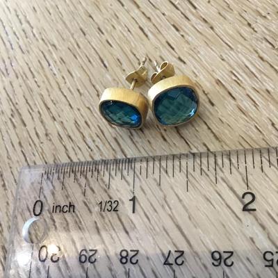 Beautiful satin, gold, toned, aqua gemstone, crystal stud airings very beautiful very nice