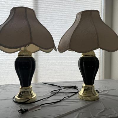Sale Photo Thumbnail #15: Beautiful lamps!