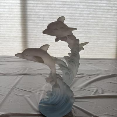 Sale Photo Thumbnail #29: Beautiful acrylic dolphins decoration