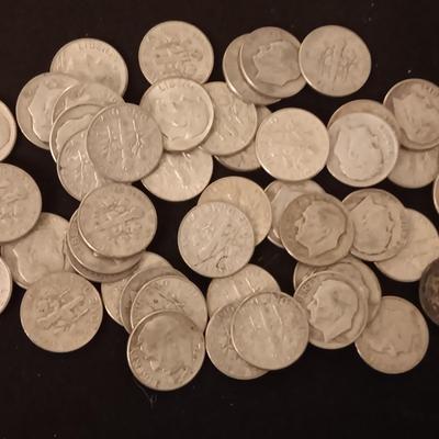 1 ROLL OF ROOSEVELT SILVER DIMES MIXED DATES
