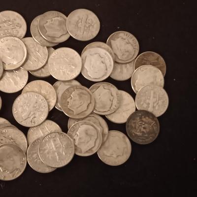 1 ROLL OF ROOSEVELT SILVER DIMES MIXED DATES