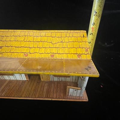 ROY ROGERS TIN LITHO BAR M RANCH HOUSE WITH FENCING PLUS COWBOYS AND INDIANS BY MARX TOYS