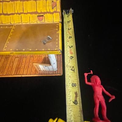 ROY ROGERS TIN LITHO BAR M RANCH HOUSE WITH FENCING PLUS COWBOYS AND INDIANS BY MARX TOYS
