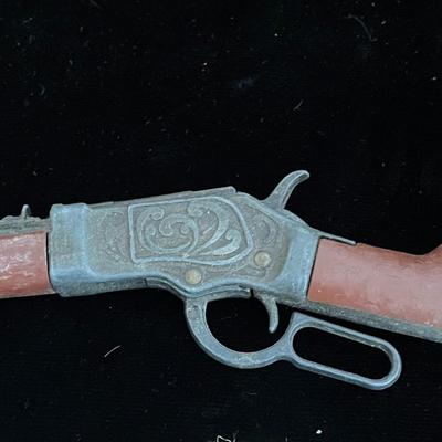 UNOPENED MINI DERRINGER AND SMALL RIFLE