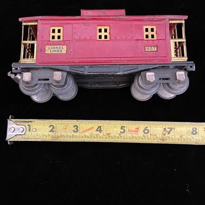 VINTAGE TIN MODEL TRAIN CARS