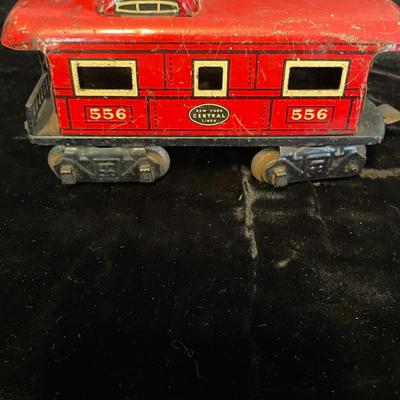 VINTAGE TIN MODEL TRAIN CARS