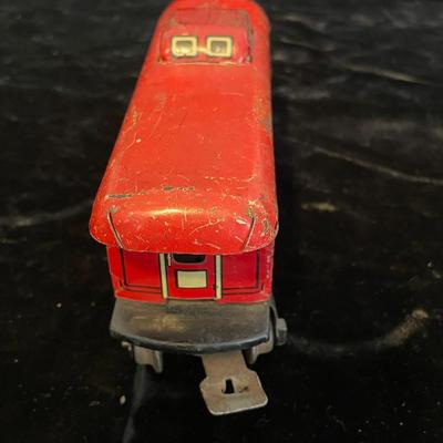 VINTAGE TIN MODEL TRAIN CARS