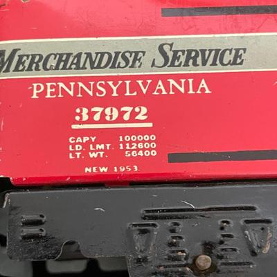 VINTAGE TIN MODEL TRAIN CARS