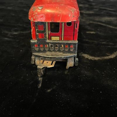 VINTAGE TIN MODEL TRAIN CARS