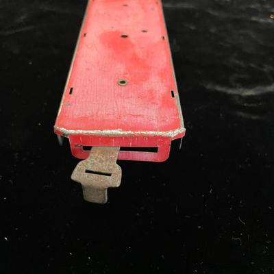 VINTAGE TIN MODEL TRAIN CARS