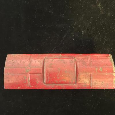 VINTAGE TIN MODEL TRAIN CARS