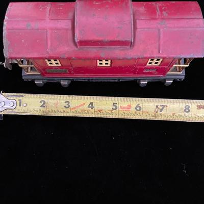 VINTAGE TIN MODEL TRAIN CARS