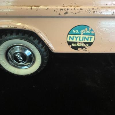 NYLINT TOY KENNEL TRUCK WITH DOGS