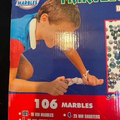 1997 IMPERIAL TOYS "MARVELOUS MARBLES"